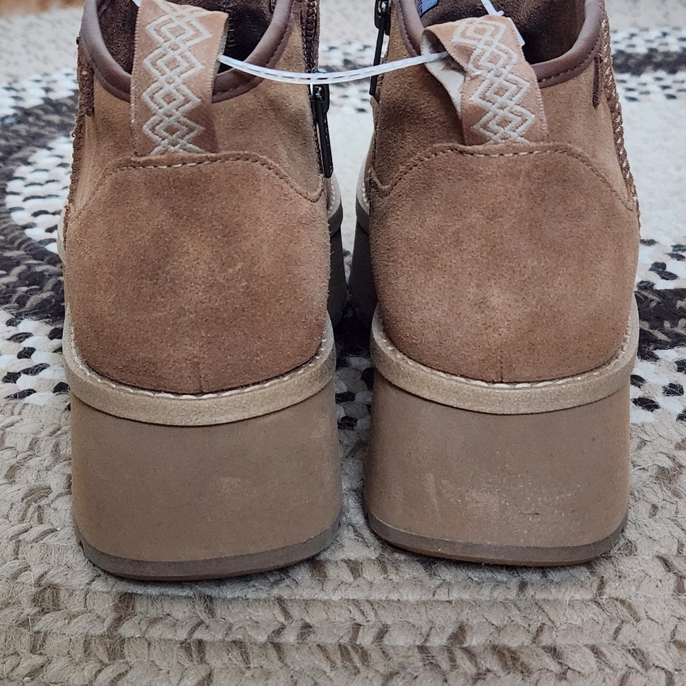 UGG Cityfunc Ultra Mini Boot - Picture 3 of 11